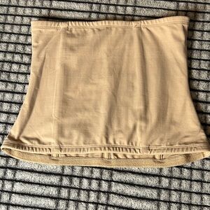 New Nude Women’s Shape Wear (L)